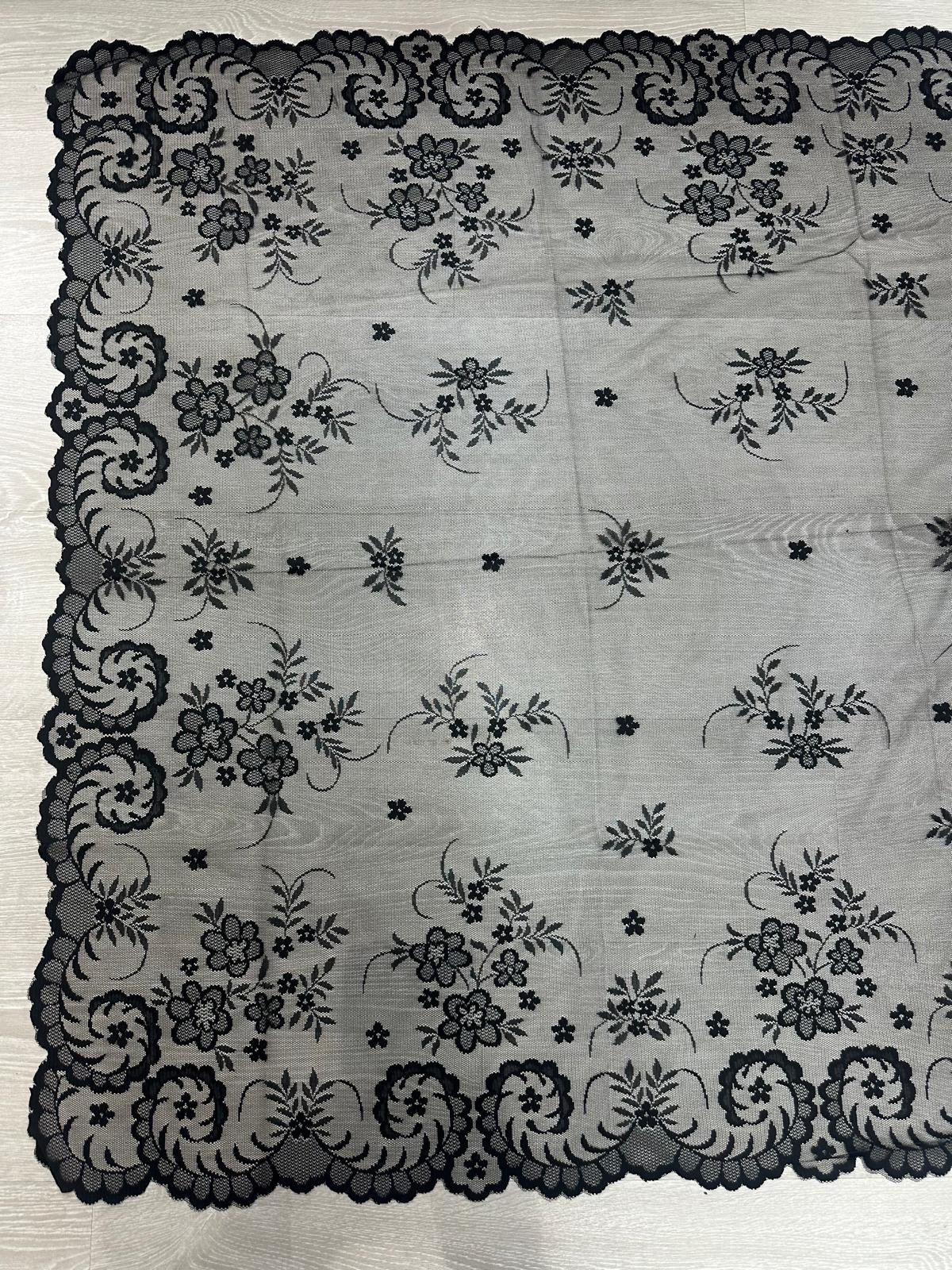 Mantilla española de encaje Mediana – 1,10 x 2,20 m | Modelo 3