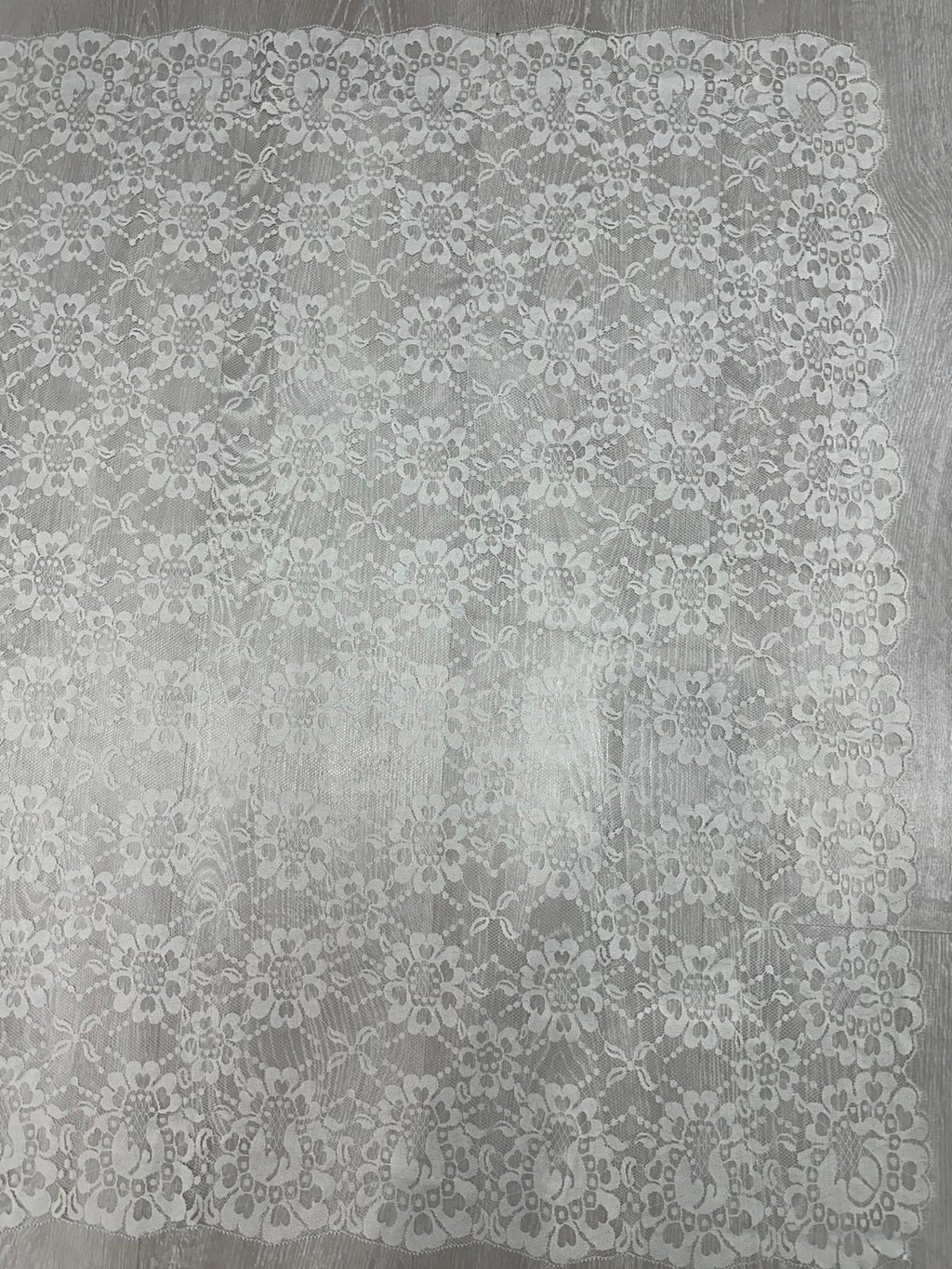 Mantilla española de encaje mediana – 1 x 2,20 m | Modelo 6