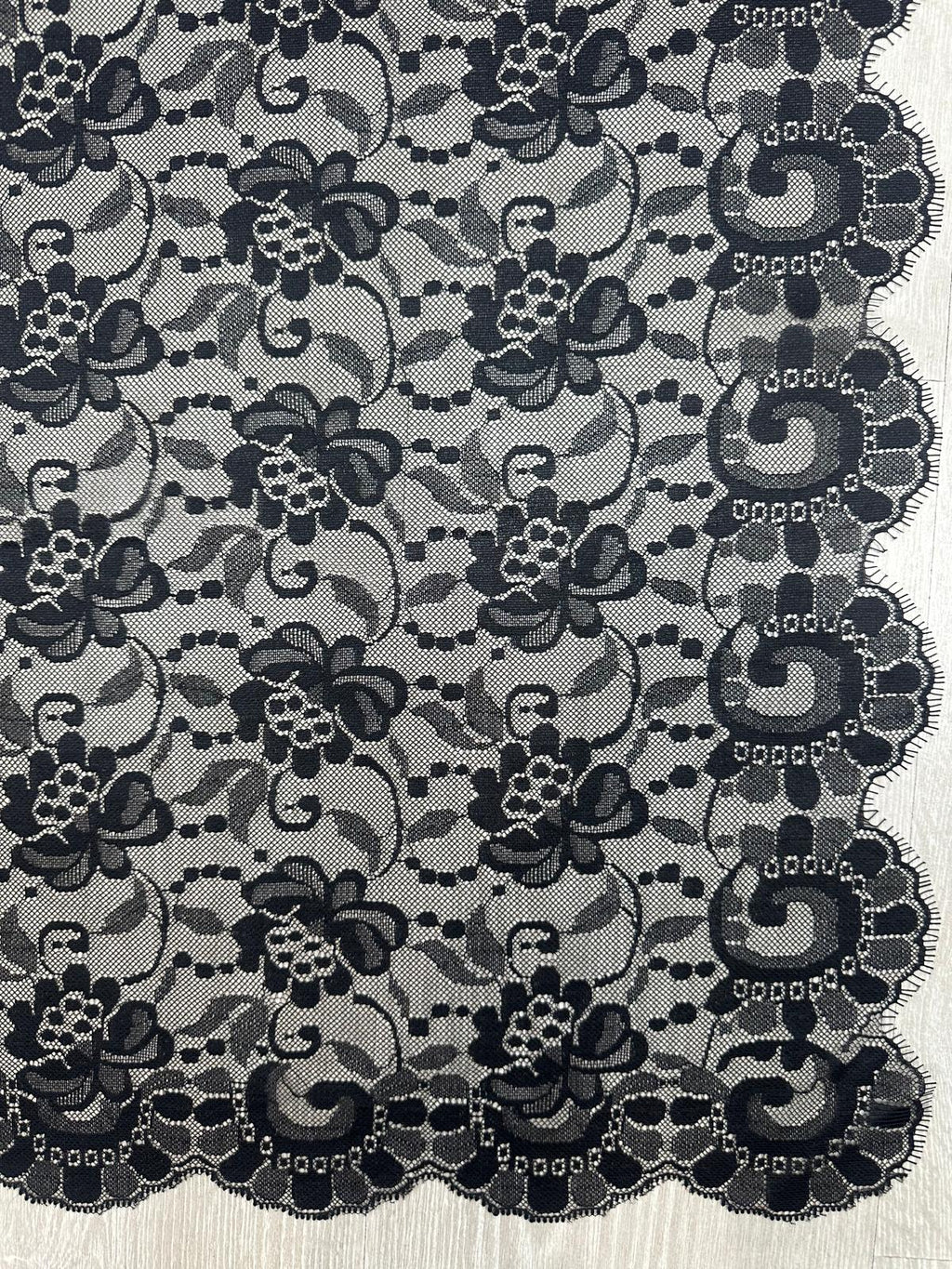 Mantilla española de encaje grande – 1,20 x 2,40 m | Modelo 1