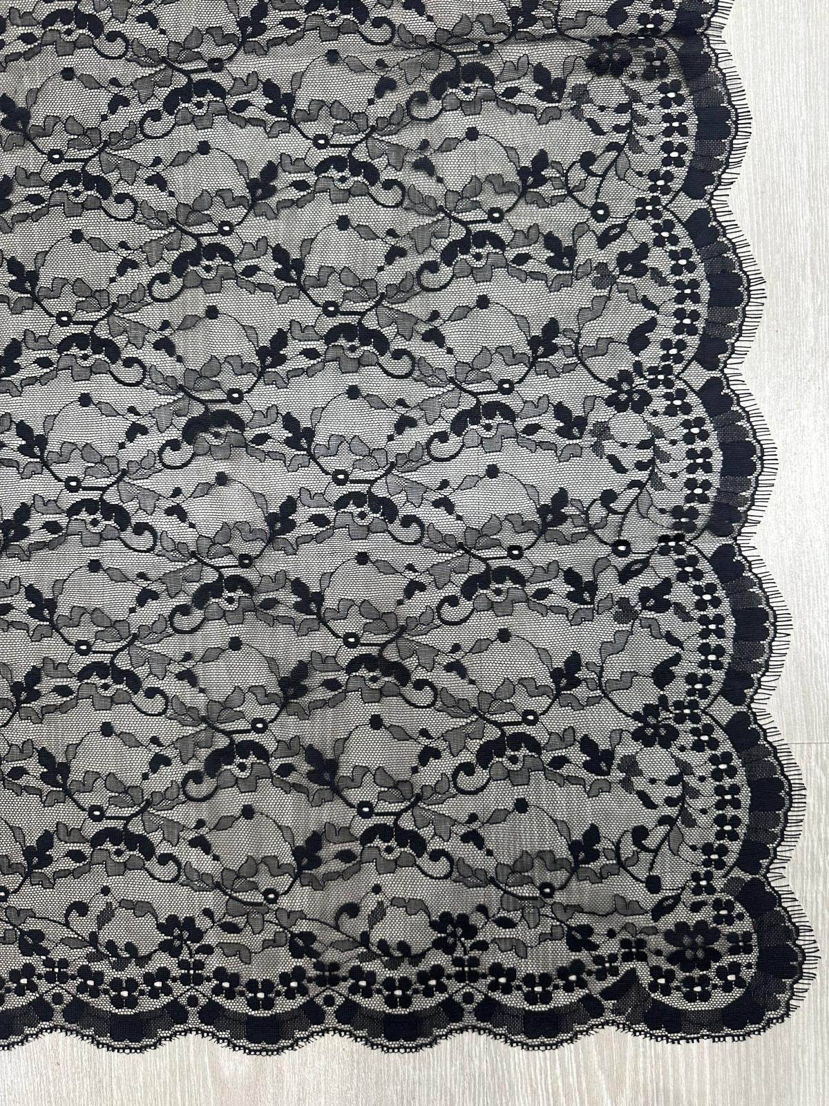 Mantilla española de encaje mediana – 1 x 2,20 m | Modelo 9