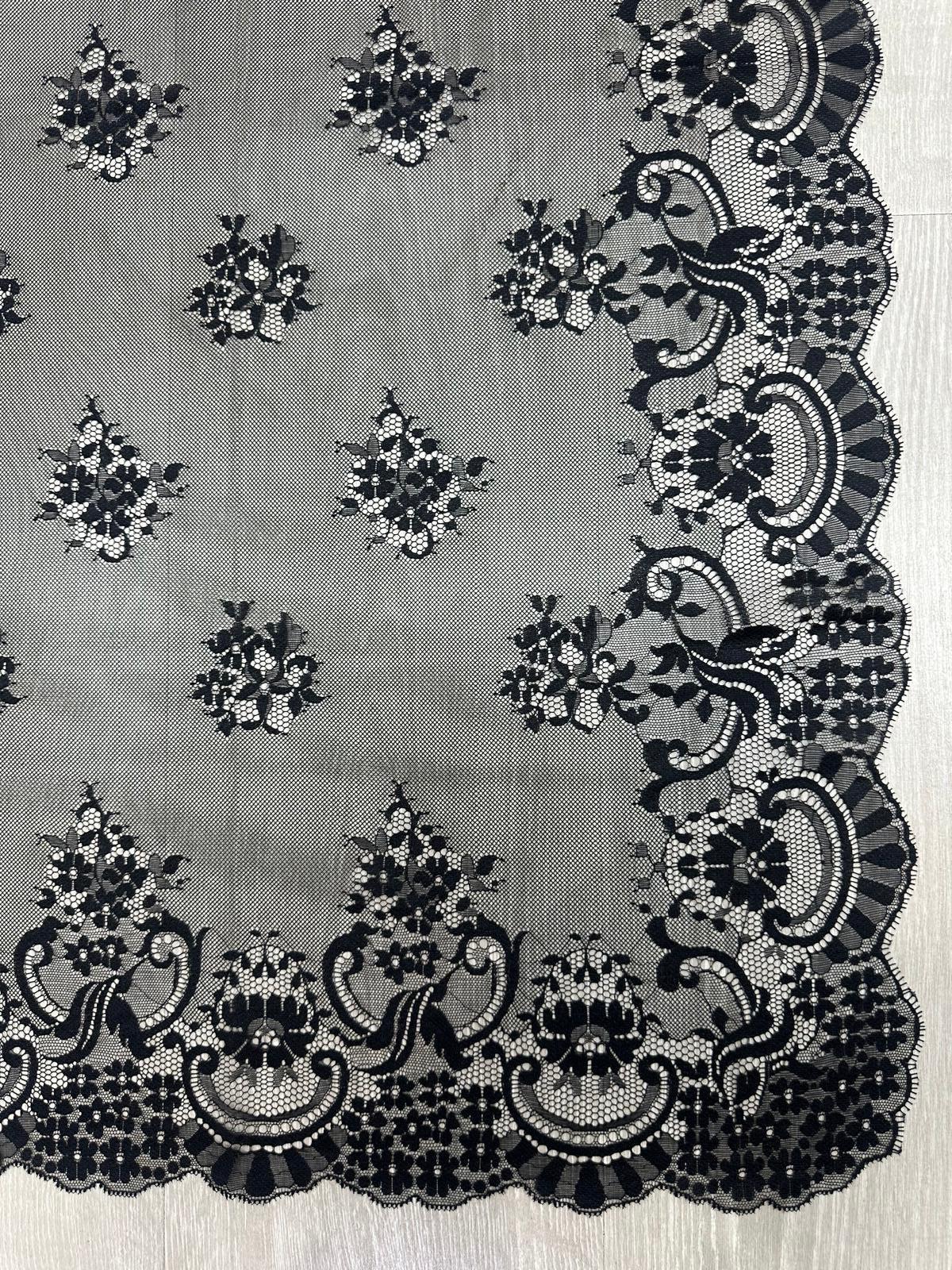 Mantilla española de encaje mediana – 1 x 2,20 m | Modelo 10