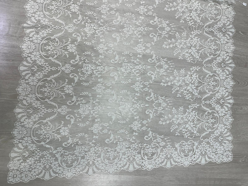 Mantilla española de encaje mediana-Crema – 1 x 2,20 m | Modelo 21
