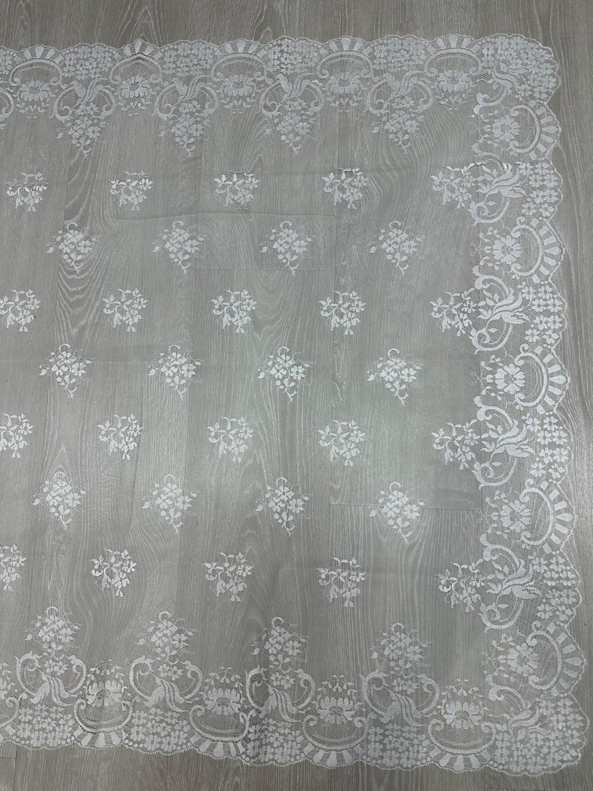 Mantilla española de encaje mediana-Marfil – 1 x 2,20 m | Modelo 17