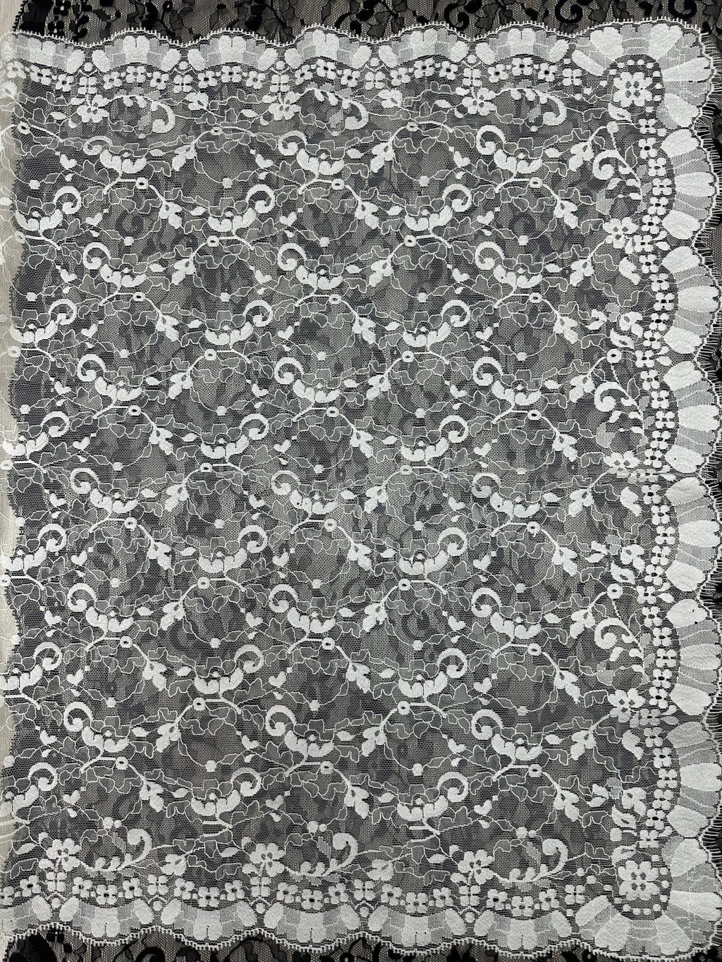 Mantilla de encaje pequeña –Marfil-70 x 170 | Modelo 7