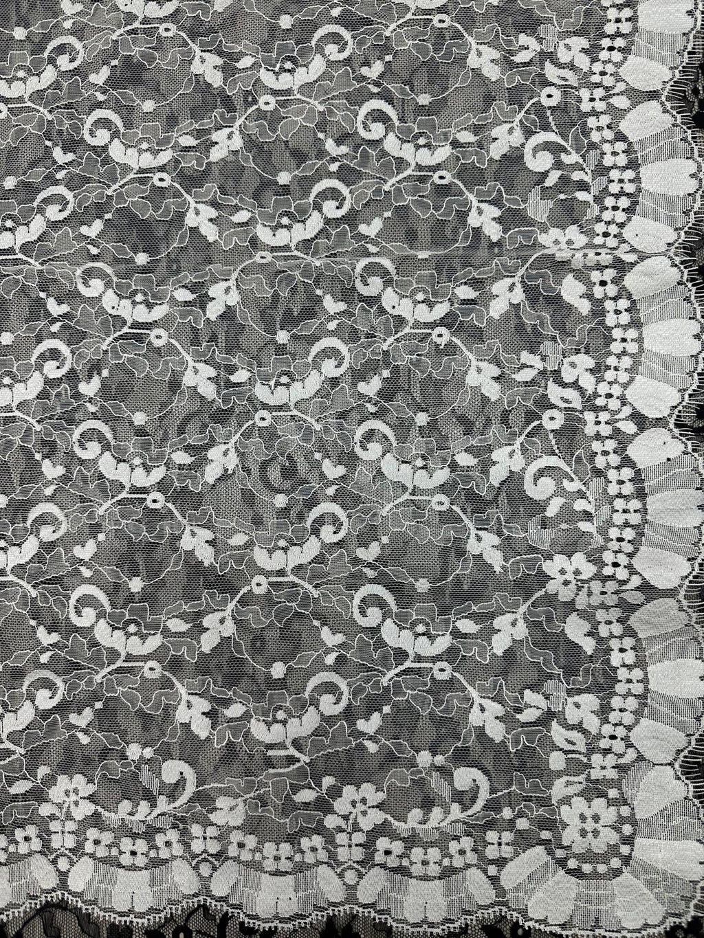 Mantilla de encaje pequeña –Marfil-70 x 170 | Modelo 7