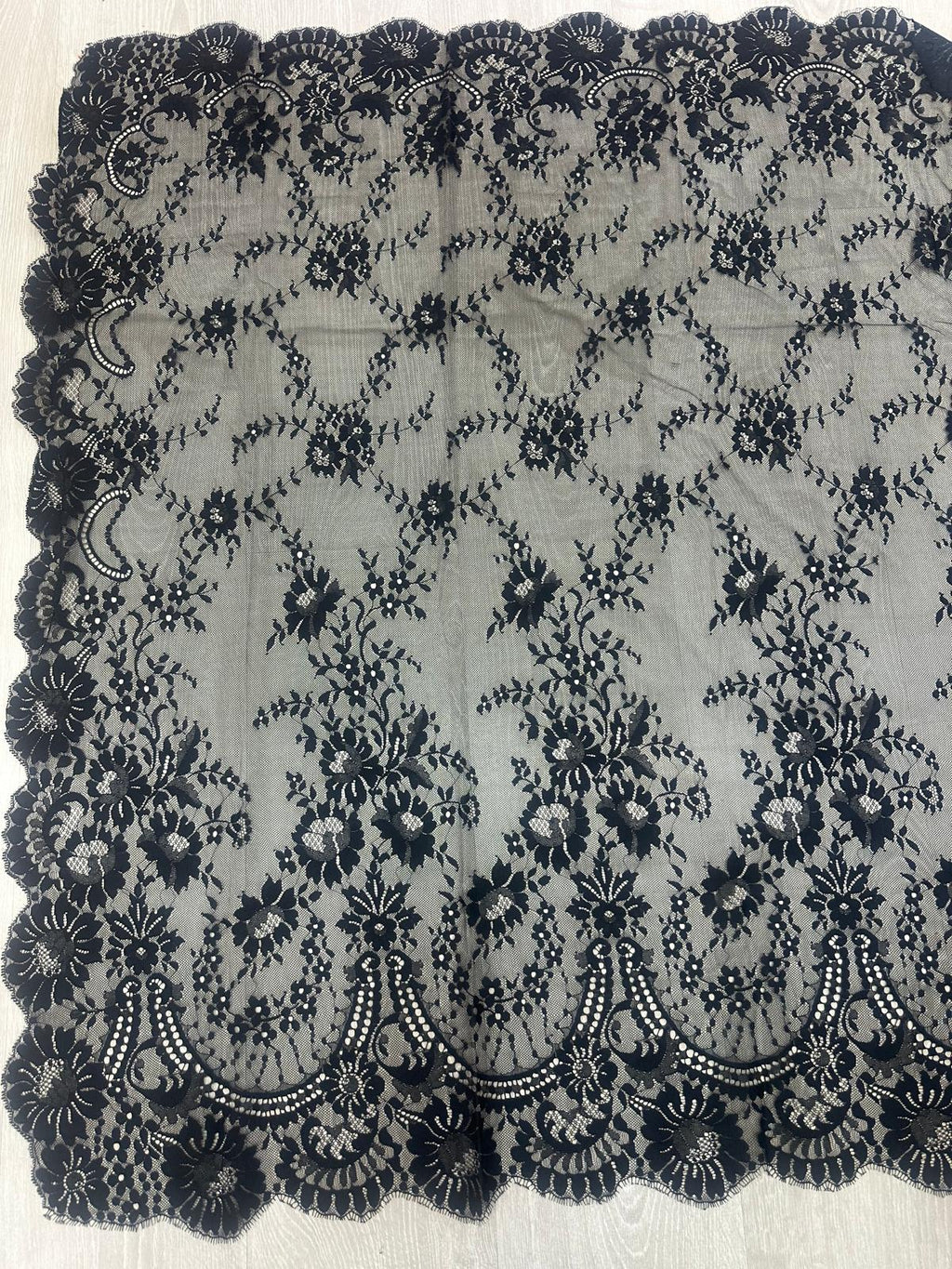 Mantilla española de encaje mediana 1 x 2,20 m | Modelo 25