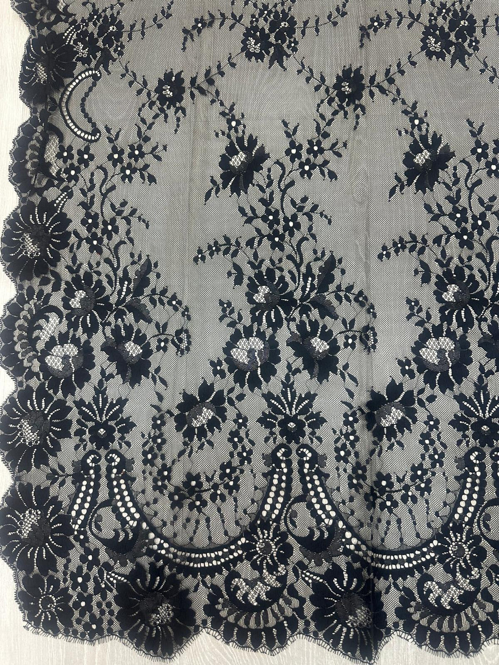 Mantilla española de encaje mediana 1 x 2,20 m | Modelo 25