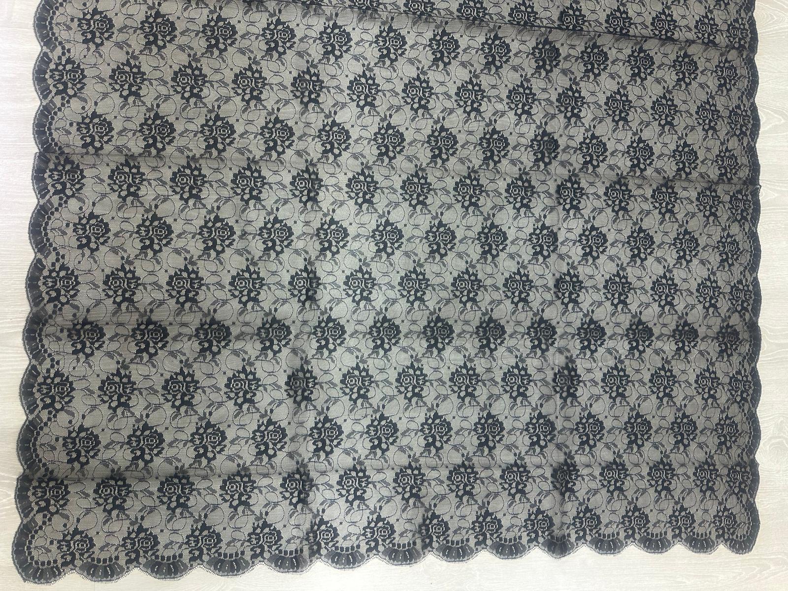 Mantilla de encaje grande 120 x 240 | Modelo 24