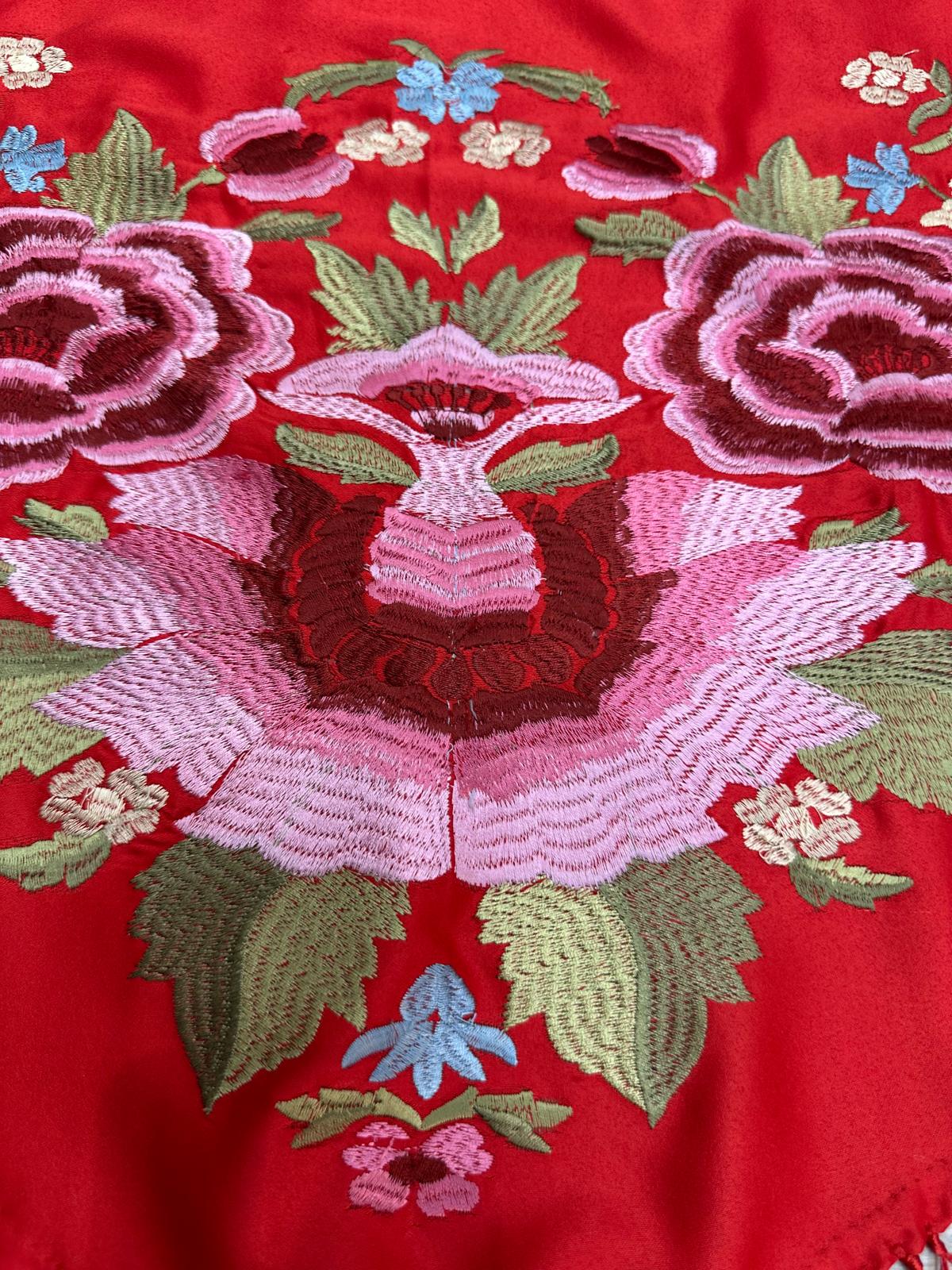 Pico seda fleco a mano -Rojo- 1,45x 55 |Modelo 18