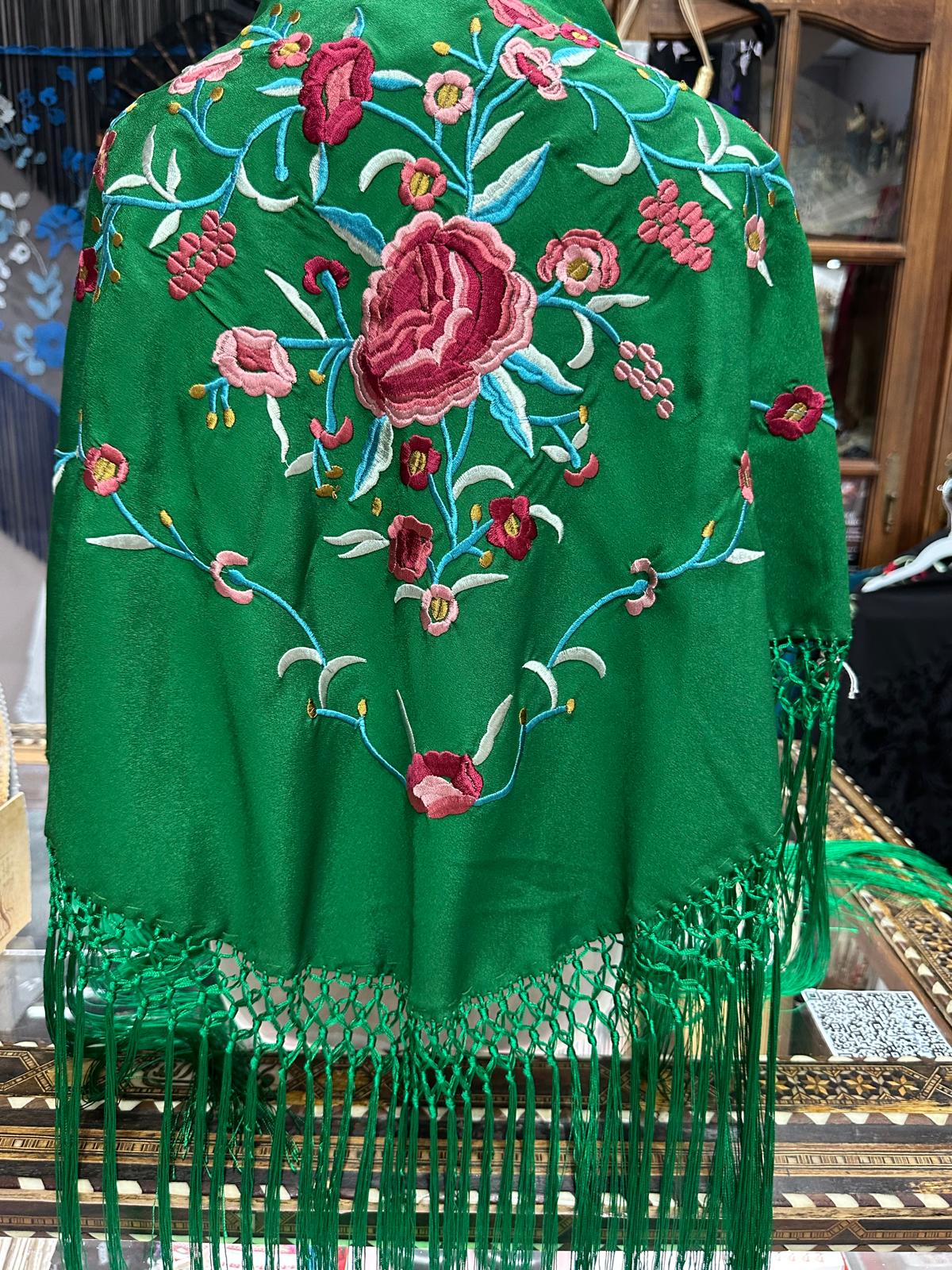 Pico crepé fleco a mano-Verde Oliva-135x 75 |Modelo 34