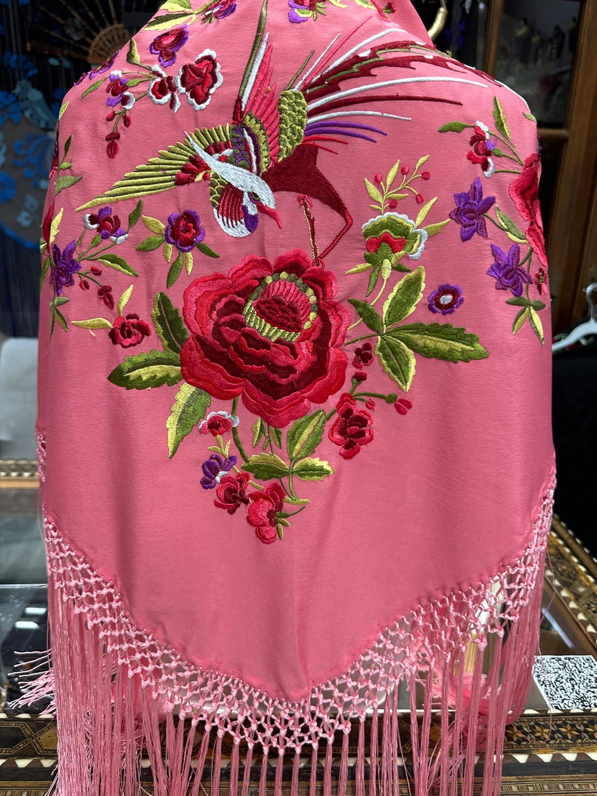 Pico crepé fleco a mano-Rosa-1,35x 90 |Modelo 36