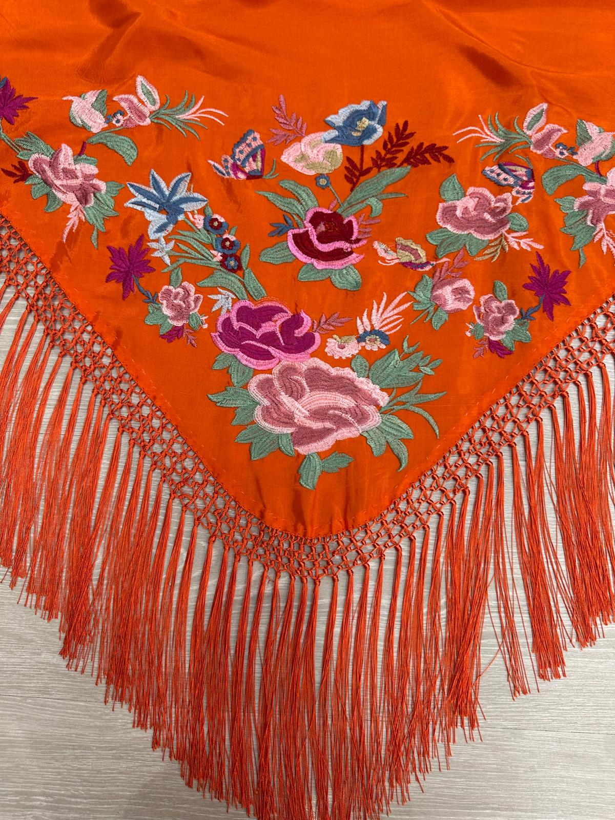 Pico para niña seda fleco a mano-Naranja-93x47 |Modelo 42
