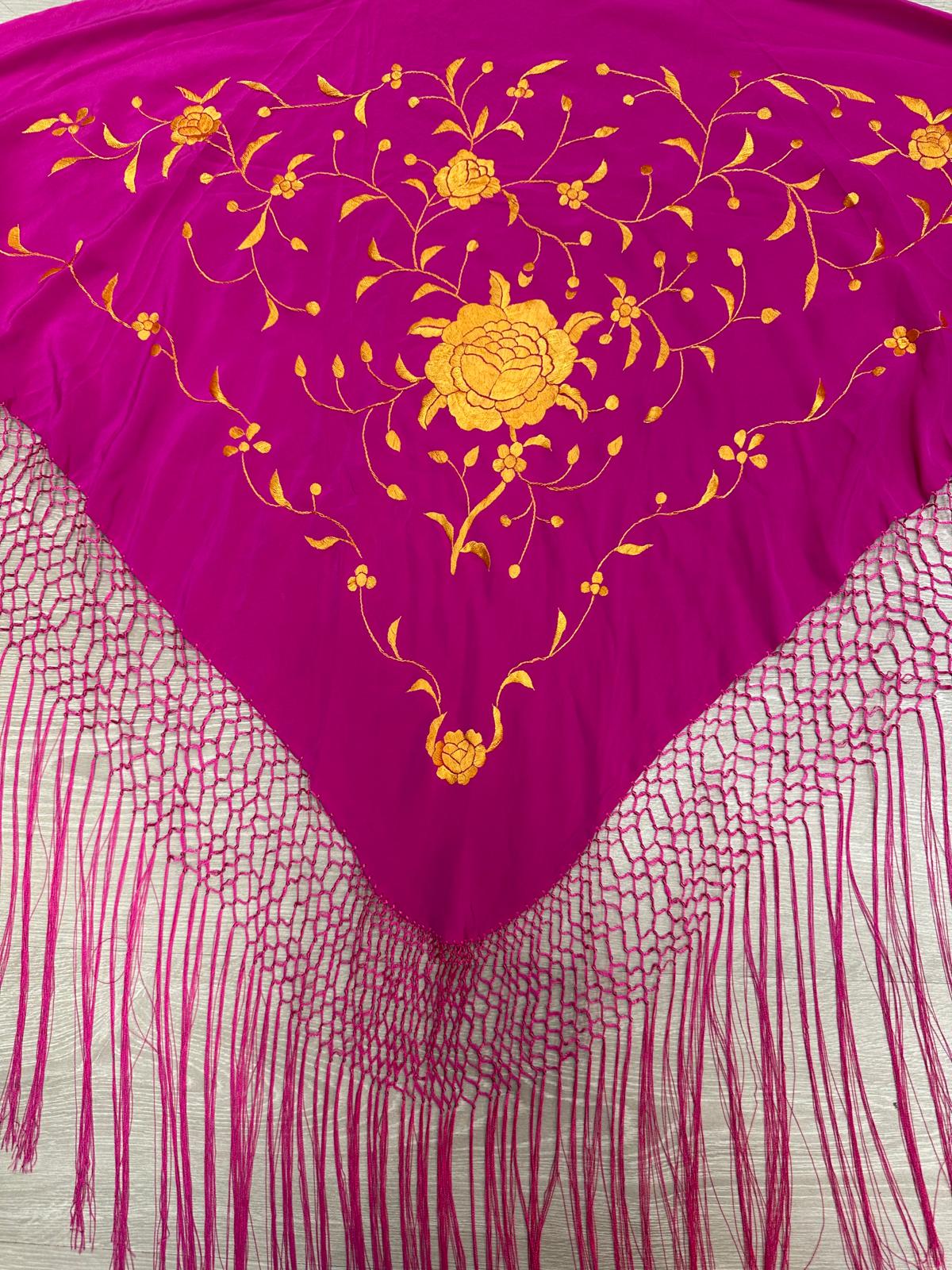 Pico seda bordado a mano-Fucsia-1,80x 70 |Modelo 50
