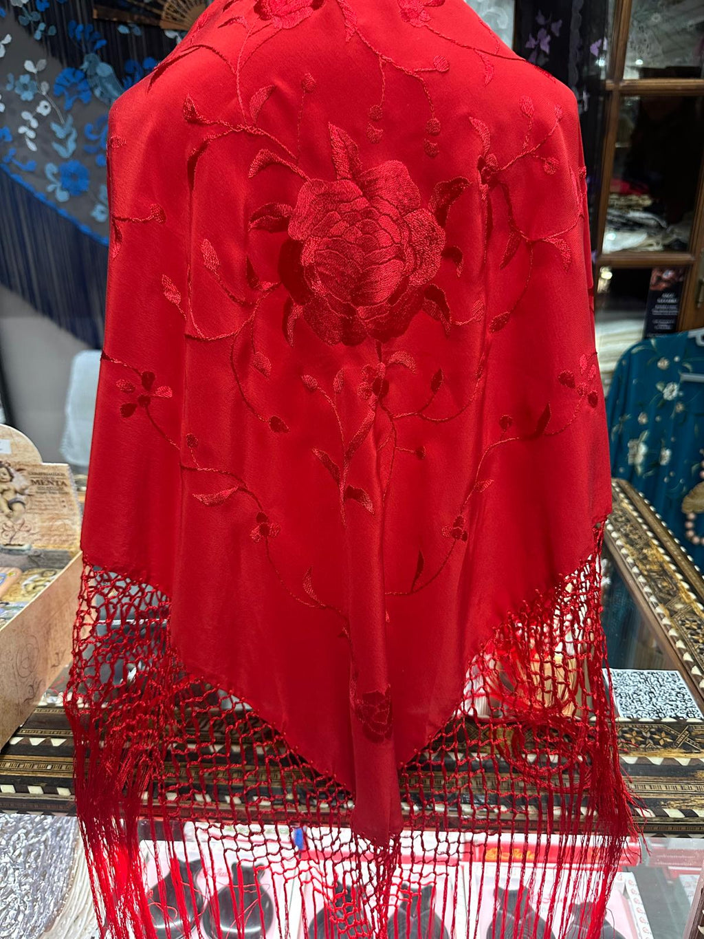 Pico seda bordado a mano-Rojo-1,80x 70 |Modelo 56