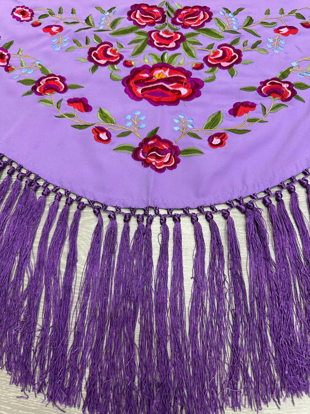 Pico crepé fleco a mano-Malva-para niña 105x 35 |Modelo 83