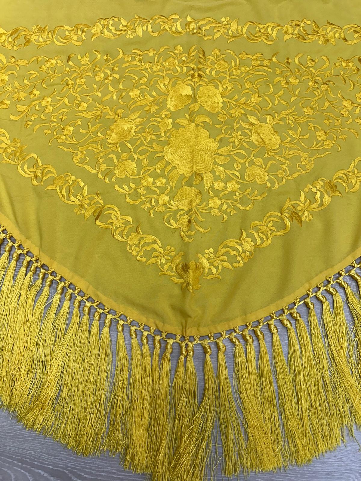 Pico crepé fleco a mano-Amarillo-1,50x 50 |Modelo 72