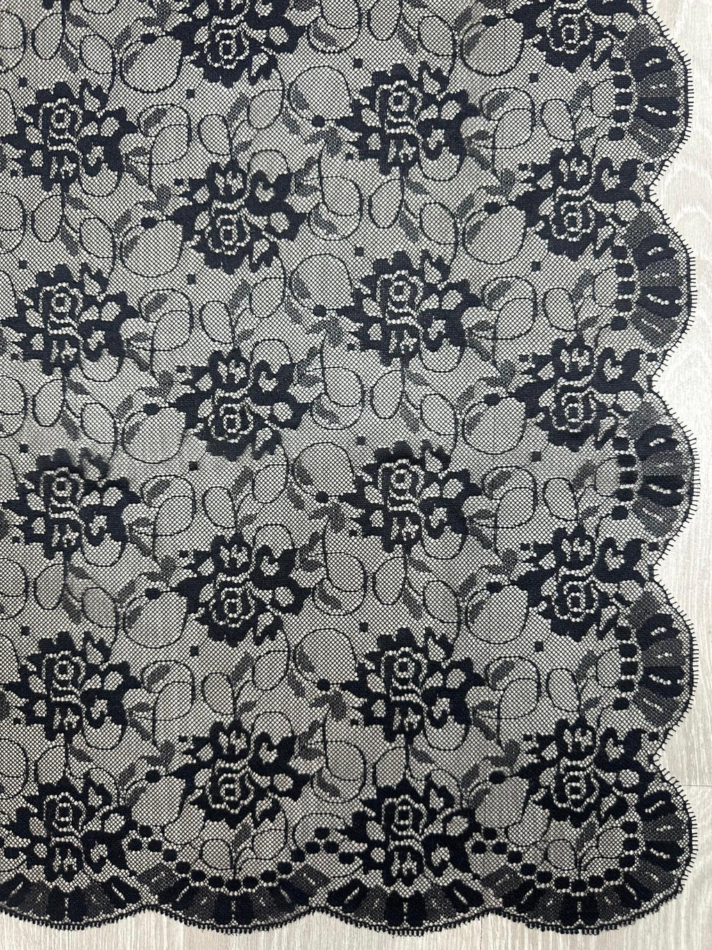 Mantilla española de encaje mediana – 1 x 2,20 m | Modelo 8