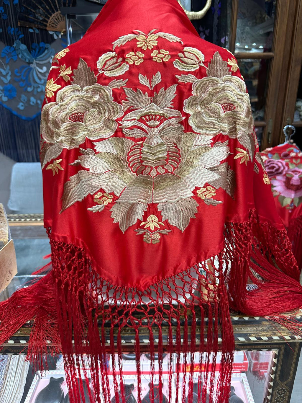Pico seda fleco a mano -Rojo- 1,45x 55 |Modelo 16